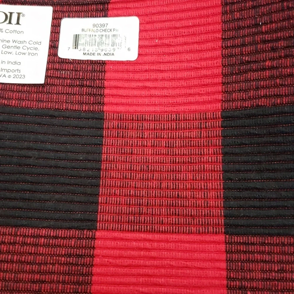 Design Imports NWT Red and Black Buffalo Plaid Placemats, Set/4